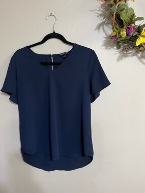 🌺41 Hawthorne Navy V-Neck Flutter Sleeve Blouse